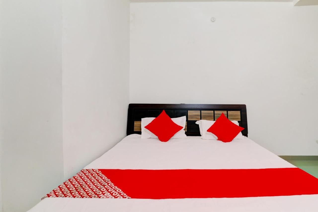 Oyo Flagship Shine Hotel Chinhat 外观 照片