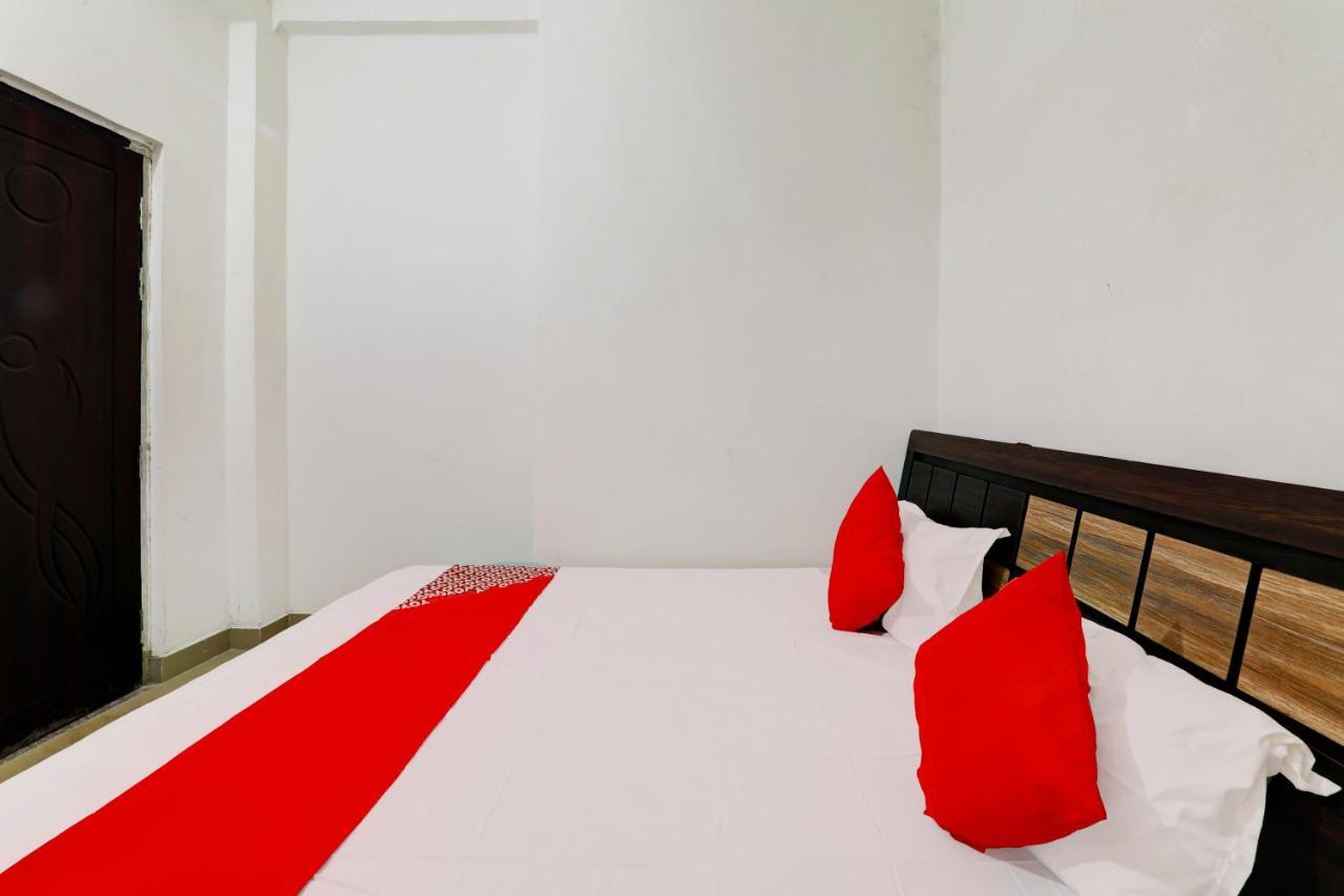 Oyo Flagship Shine Hotel Chinhat 外观 照片