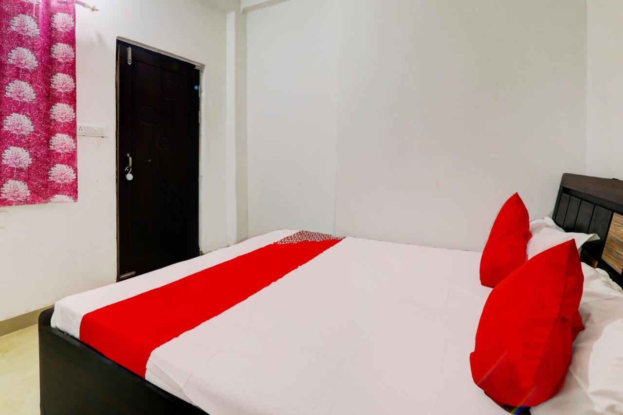 Oyo Flagship Shine Hotel Chinhat 外观 照片