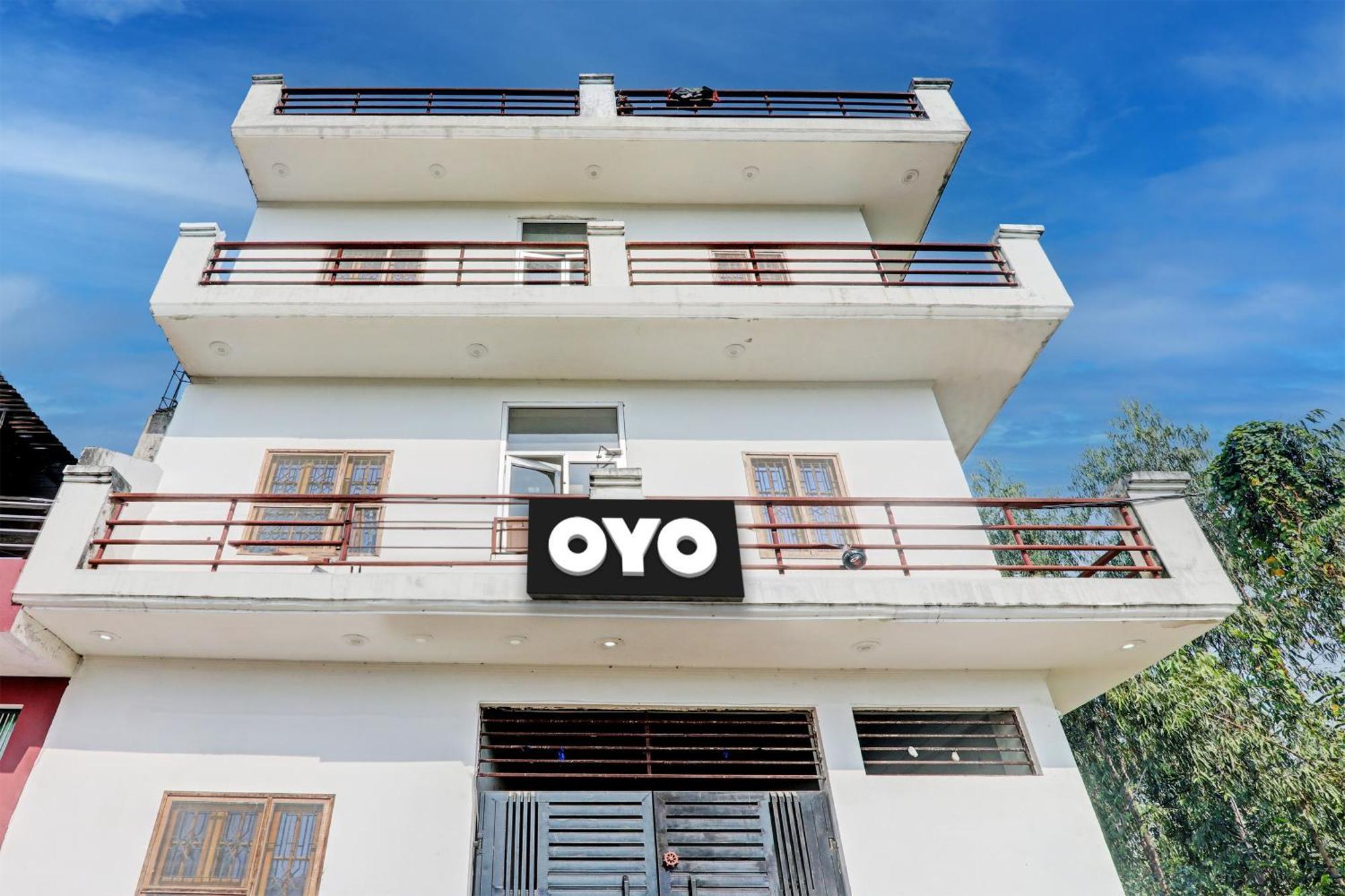 Oyo Flagship Shine Hotel Chinhat 外观 照片