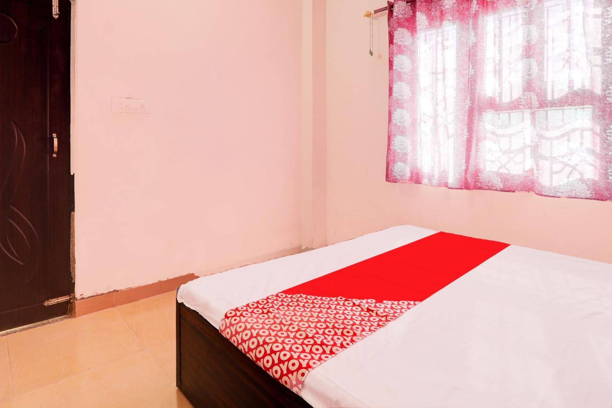 Oyo Flagship Shine Hotel Chinhat 外观 照片